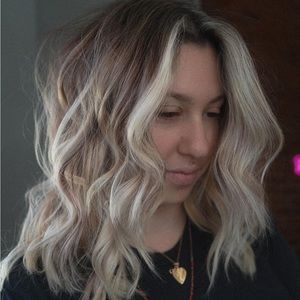 Meet your Posher, Claudia